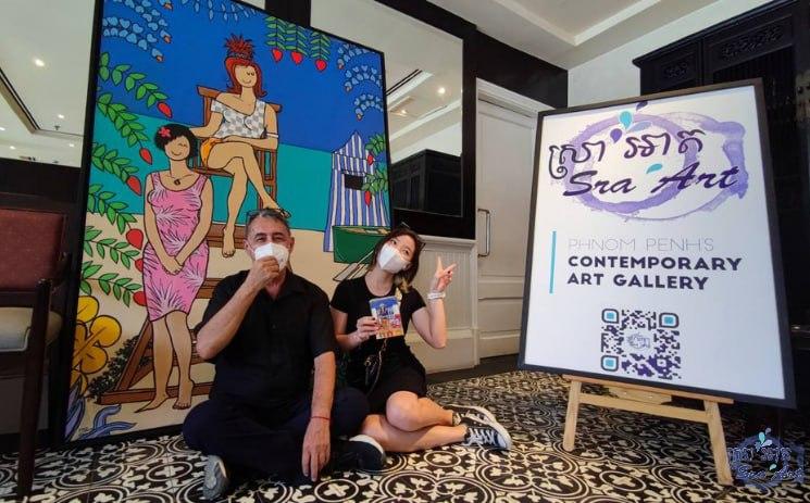 Delaprée expose ses Happy Paintings au Raffles de Phnom Penh