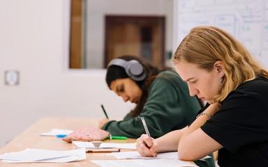 étudiants à l'école