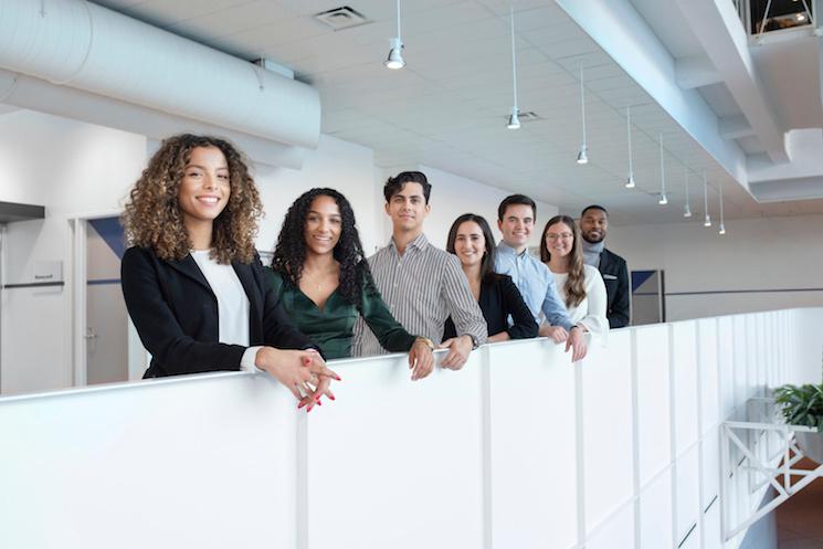 Etudiants côte à côte