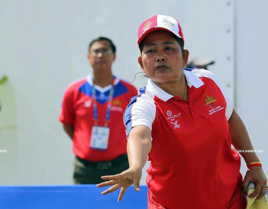 La championne de pétanque cambodgienne Ke Leng prend sa retraite