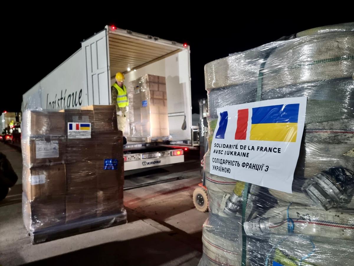 convois français au hub humanitaire de Suceava Ukraine
