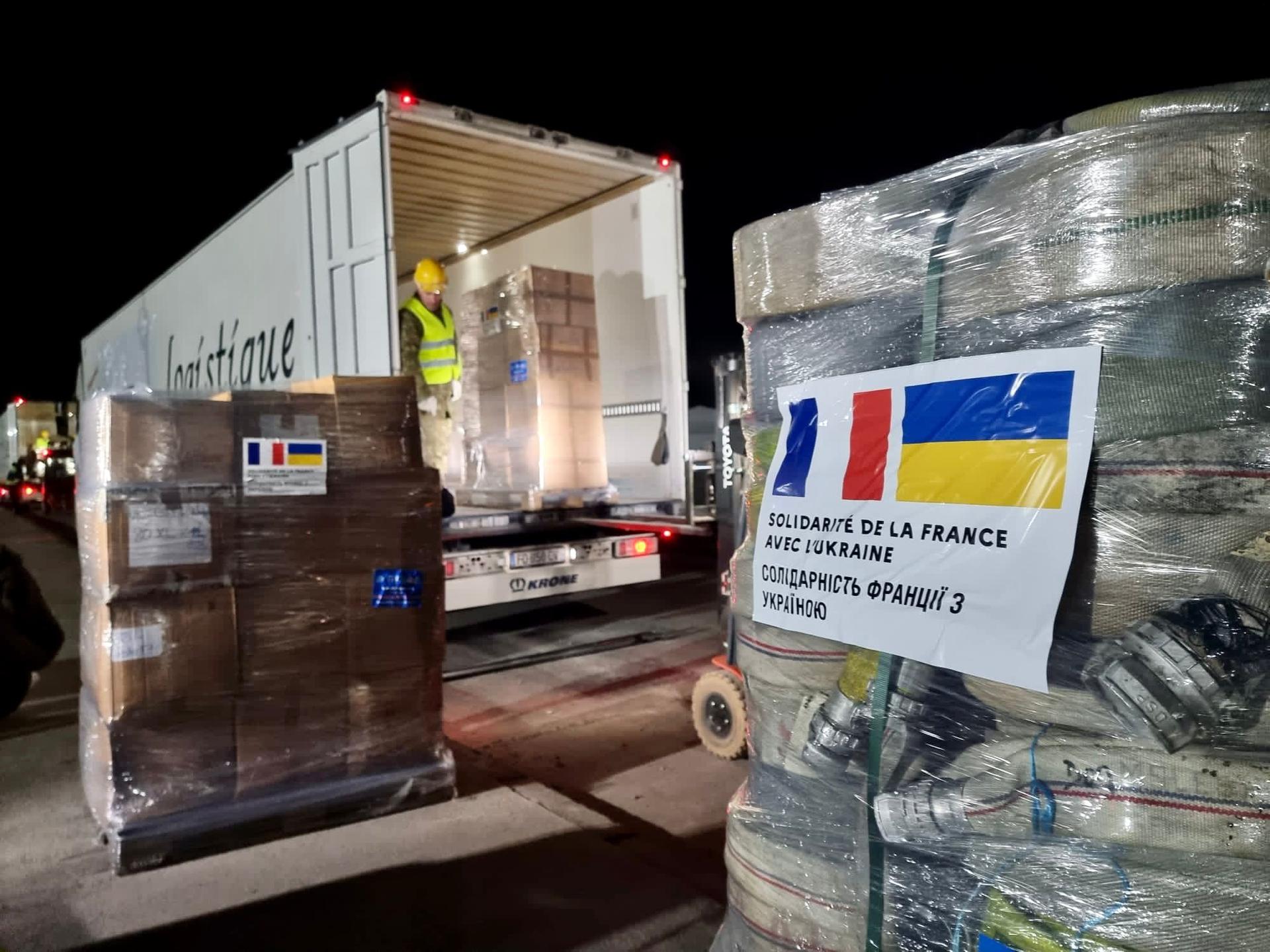convois français au hub humanitaire de Suceava Ukraine