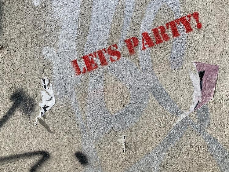 Graffiti-Lets-party-ouverture-club