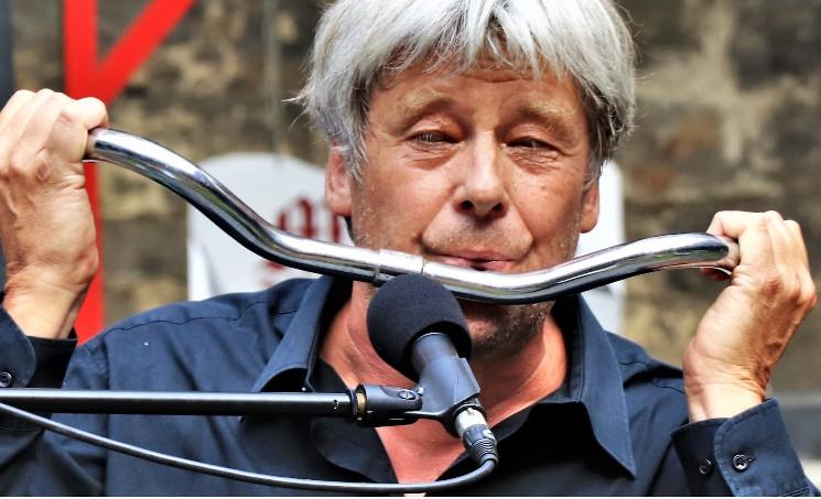 Max vandervorst luthier sauvage