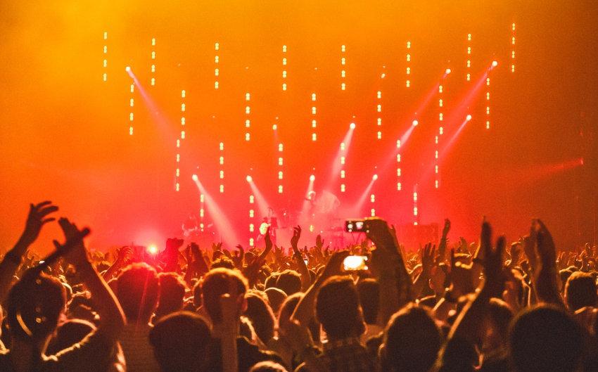 Hanoï au Vietnam: restaurants et bars restent ouverts dans la nuit