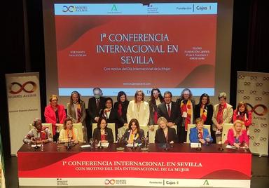 conférence de l'association mujeres avenir à séville