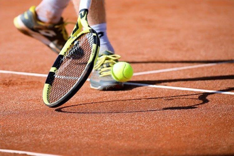 raquette tennis terre battue