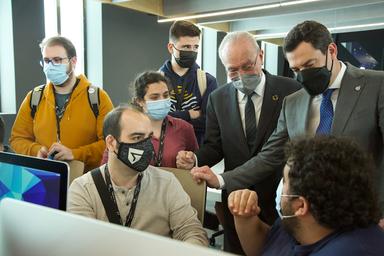 Photo : Inauguration officielle de l’Ecole42 Malaga en présence de F De La Torre, maire de Malaga et Juanma Moreno, Président de la région Andalousie