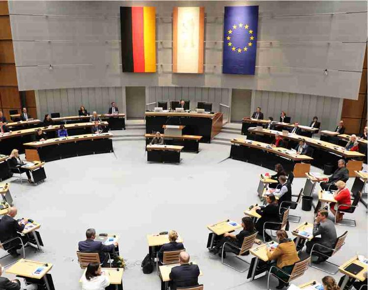 Assemblée Plénière de Berlin, Instagram agh_berlin