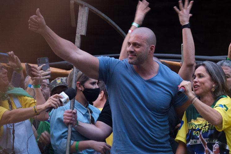 Daniel Silveira lors de la manifestation du 1er mai à São Paulo