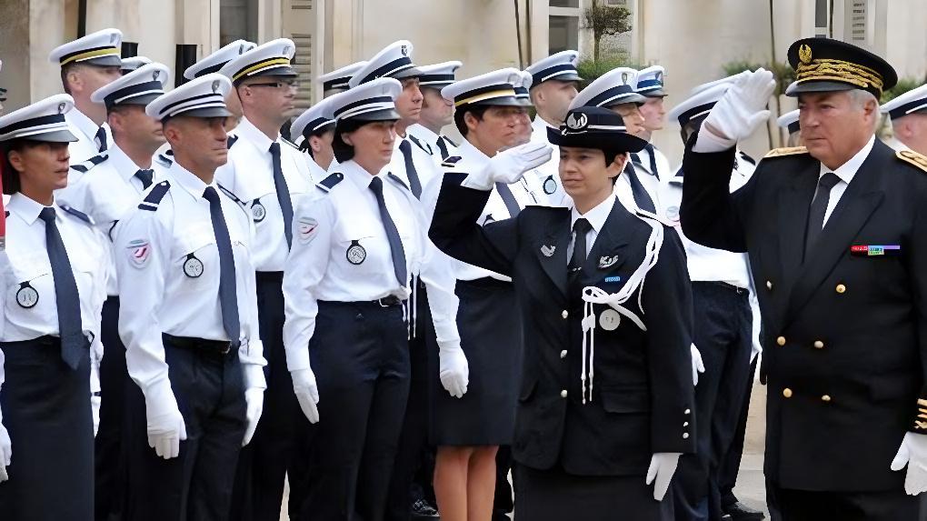 Des femmes policiers françaises et espagnoles