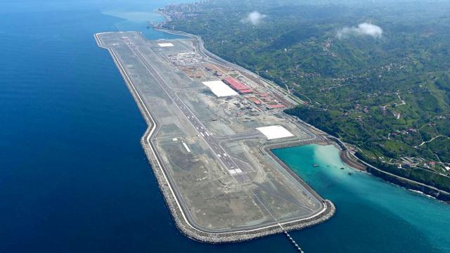 rize artvin aéroport Turquie vue depuis drone
