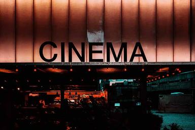 devanture d'un cinema