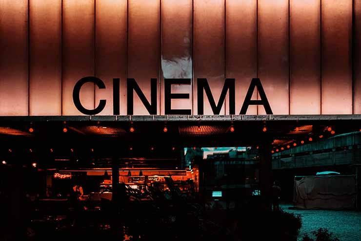 devanture d'un cinema