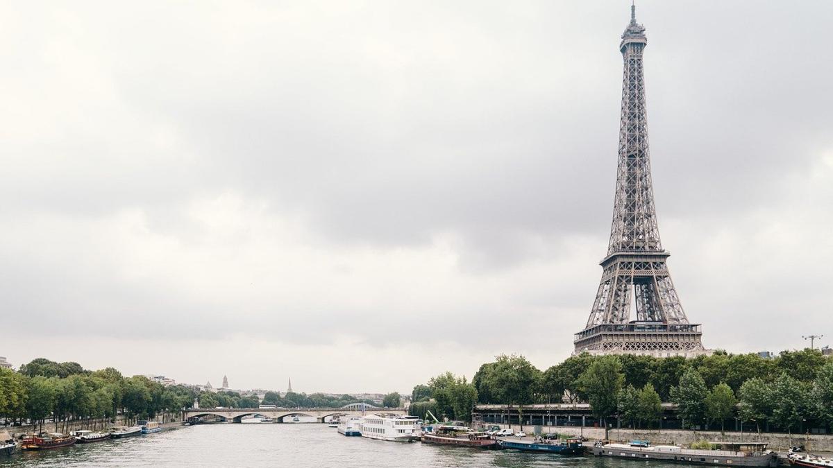 vue sur la tour eiffel