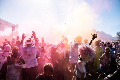 Color Run Londres - Nqobile Vundla - unsplash.com
