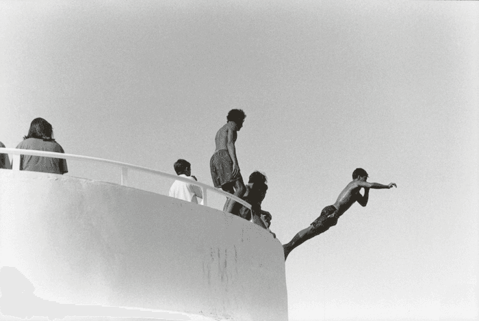photo de Javier Campano, au moment où un homme plonge