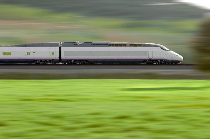 Un TGV entre la france et l'espagne