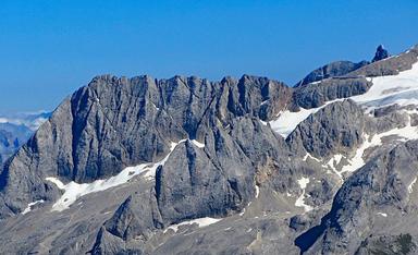 glacier de la montagne marmolada