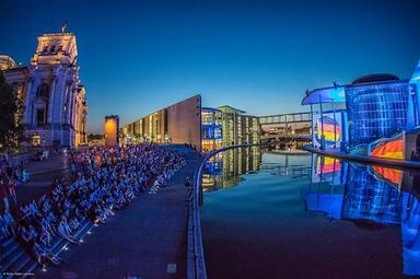 lumières et sons près du Bundestag