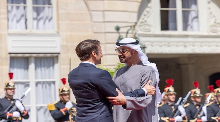 Le président des Emirats Arabes Unis, Sheikh Mohamed bin Zayed Al Nahyan en France avec le président Emmanuel Macron