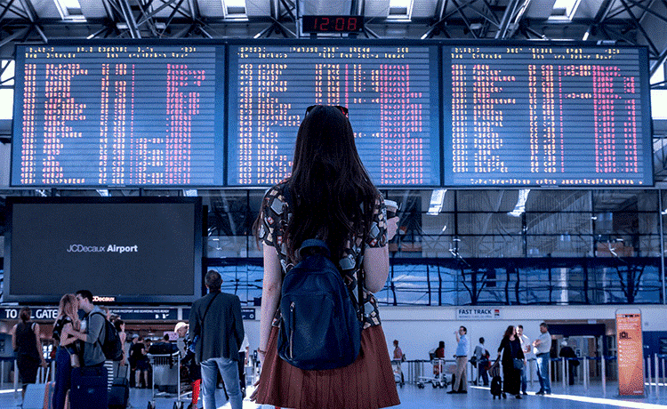 tableau d'affichage dans un aéroport