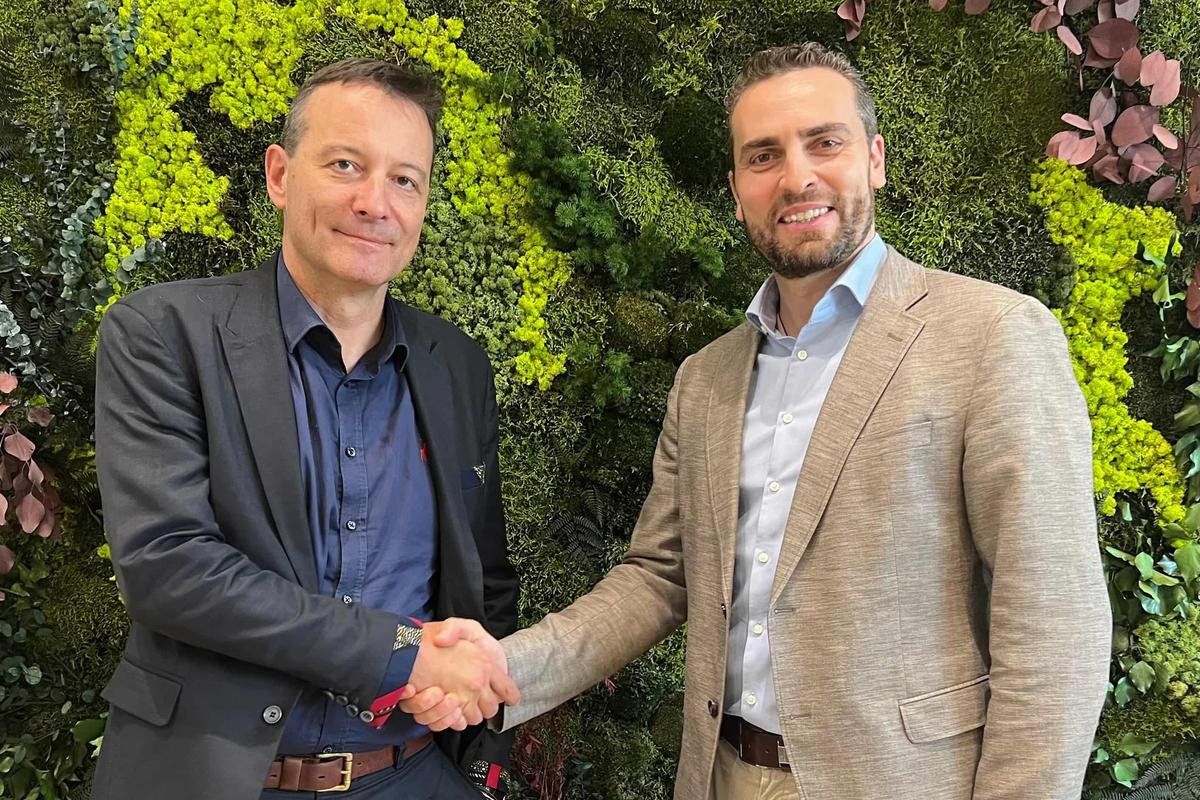 Luc Albinski et Yann Bidan Roumanie Maple Bear école