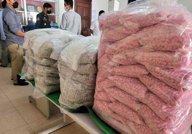 Police anti drogue Saisie de composée illégaux