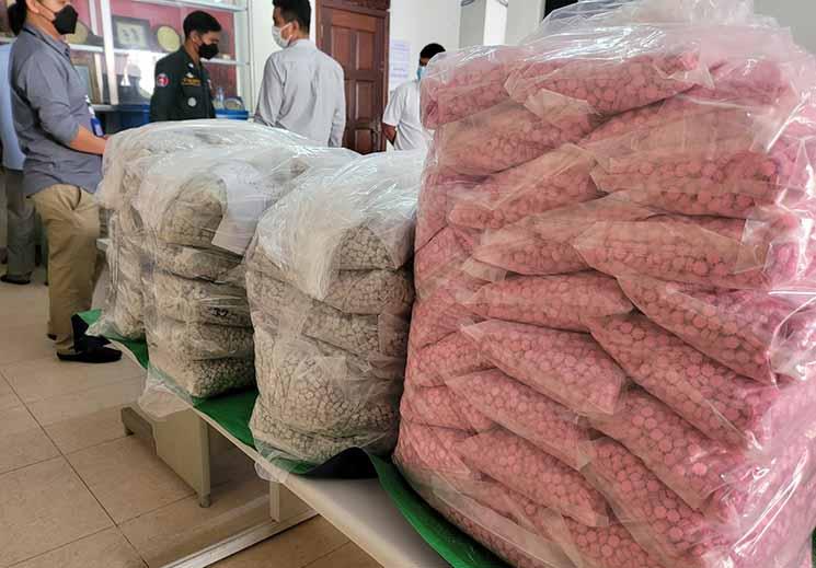 Police anti drogue Saisie de composée illégaux