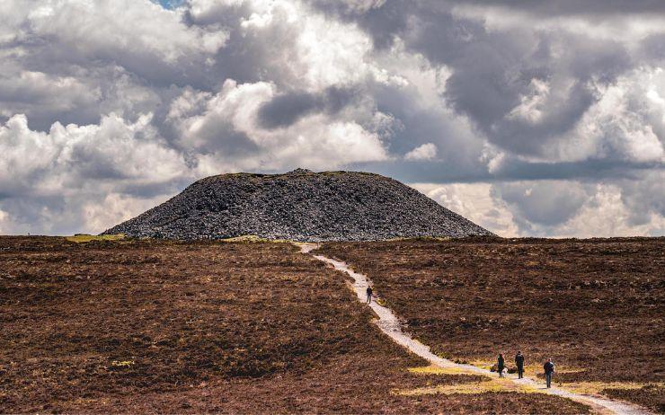 Royal Sites - Queen Maeve's Cairin, Knocknarea
