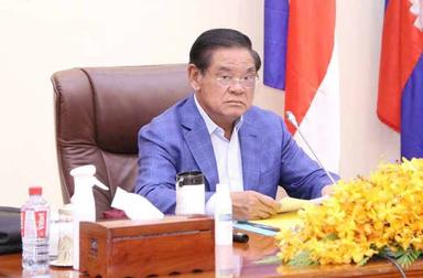 vice-Premier ministre et ministre de l'Intérieur, Samdech Krolahom, aussi président du Comité national de lutte contre la traite des personnes.