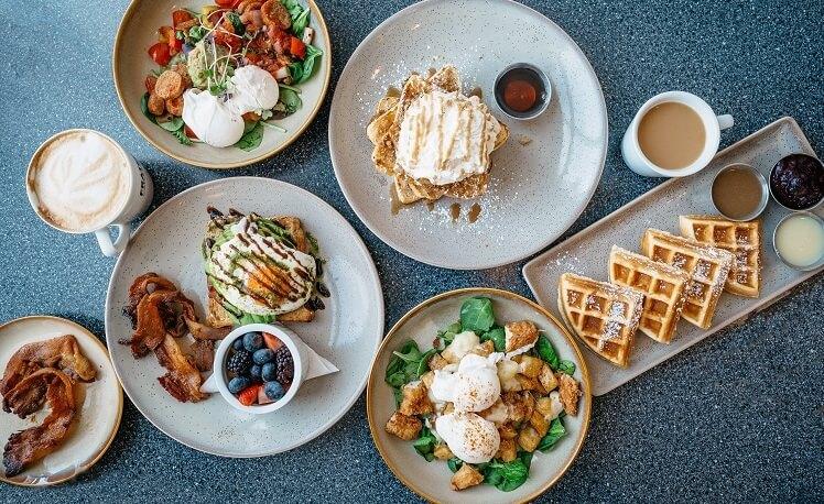 Les brunchs à rome (photo davey-gravy unsplash)