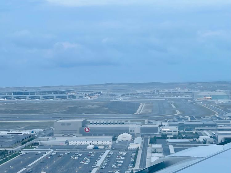 Vue d'ensemble de l'aéroport d'Istanbul en Turquie