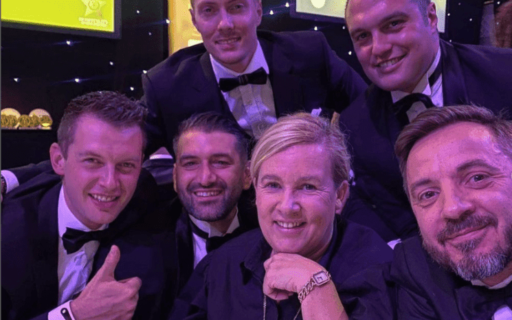 La cheffe française Hélène Darroze, récompensée aux AA Hospitality Awards au Royaume-Uni pour son restaurant au Connaught Hotel à Londres