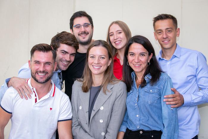 L'équipe de Masteos sourit pour la photo