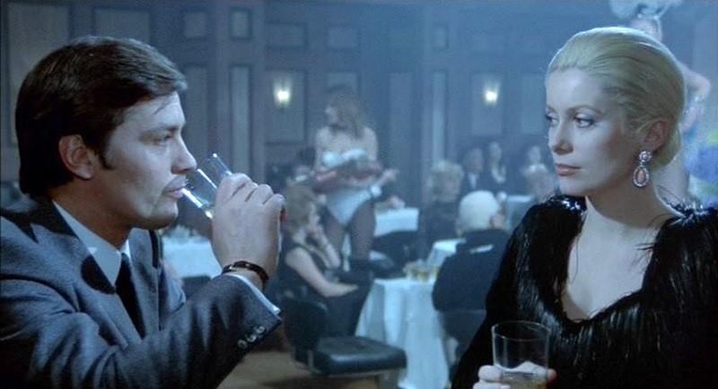 alain delon et catherine deneuve dans les diaboliques
