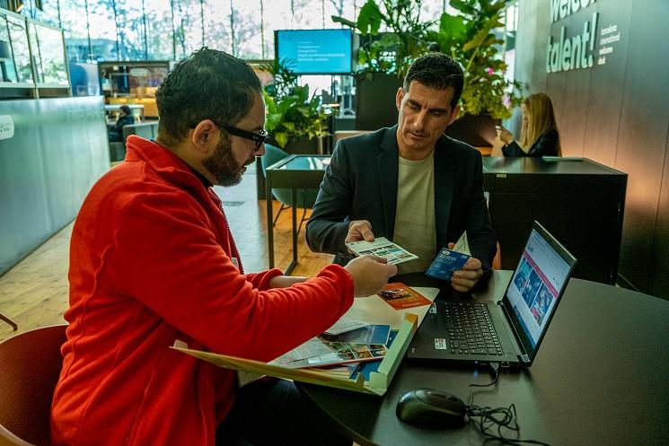 Accueil d'un nouveau Barcelonais, au sein du Barcelona International Welcome Desk