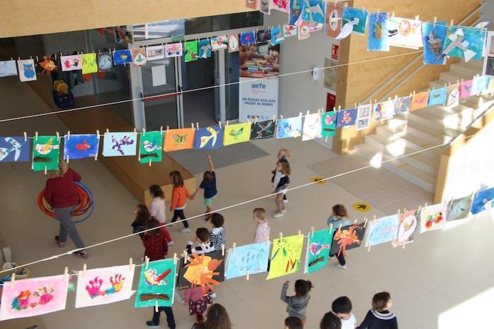 des enfants à la Maternelle