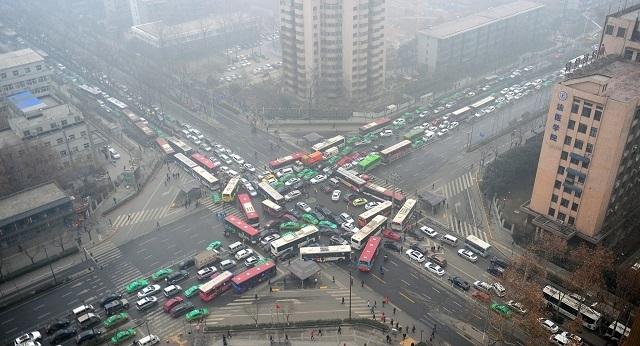 embouteillage voiture en chine