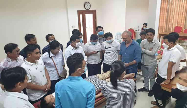 Formation des soignants à l’hôpital provincial de Siem Reap