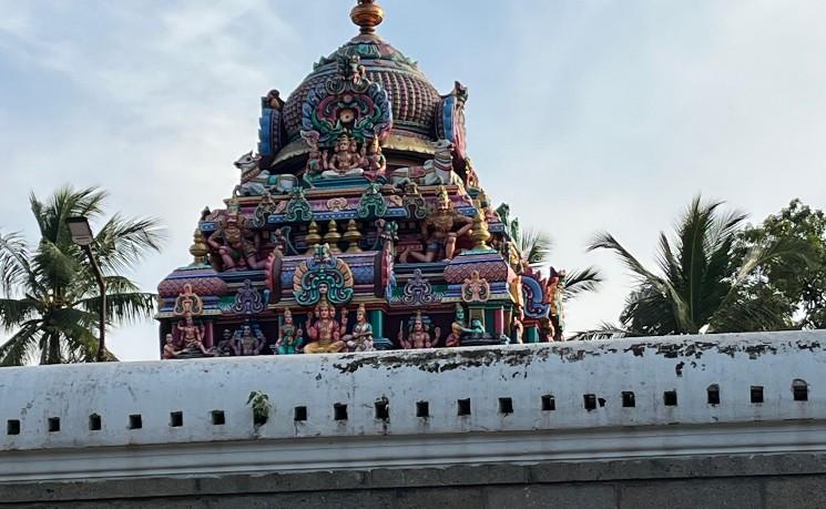 Le temple Arumilgu Marundeeswarar à Chennai vu de dehors