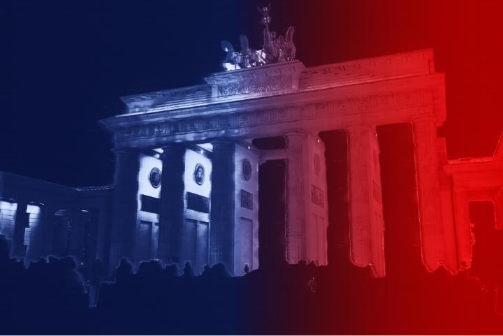 Illustration Cold War Museum - Porte de Brandebourg - Dualité Bleu et Rouge