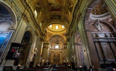 intérieur d'une basilique