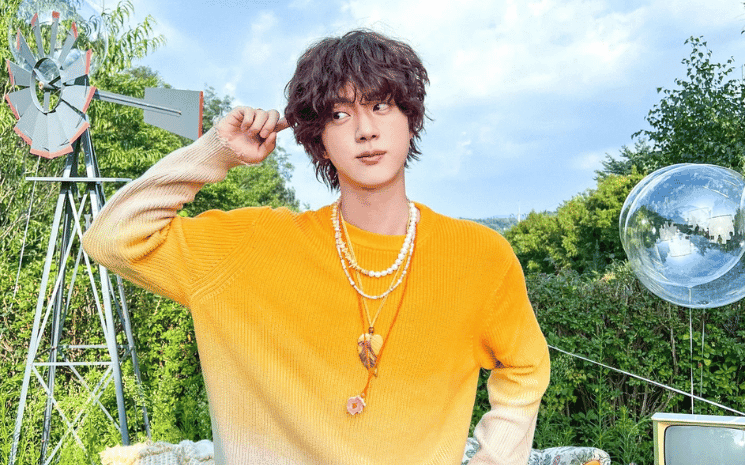 Jin de BTS part au service militaire