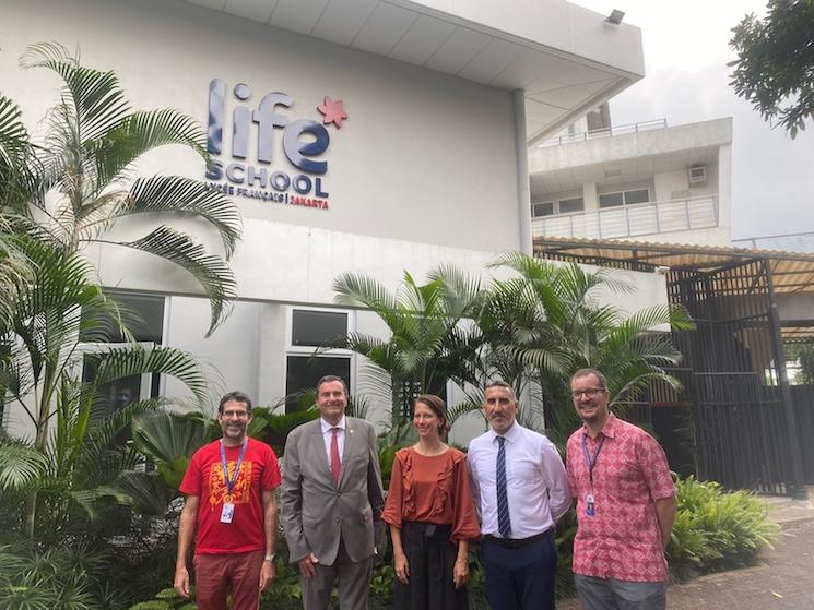 Damien Regnard Senateur Indonesie