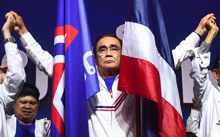 Prayuth-Chanocha-Parti-Nation-Thailandaise-Unie