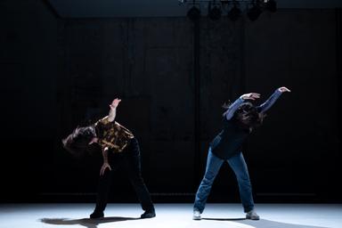 Xenia Koghilaki : Corps bang bang © Mayra Wallraf