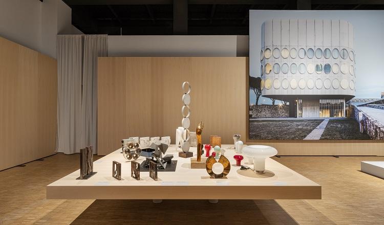 objets de design italien d'Angelo Mangiarotti