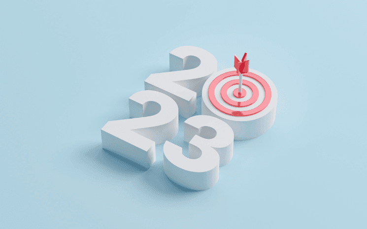 Une image avec le nombre 2023, symbolisant les résolutions prises par les Britanniques pour la nouvelle année