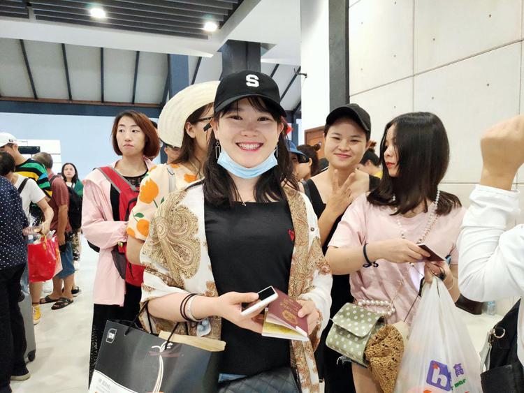 touristes chinoises arrivant au Cambodge en 2019